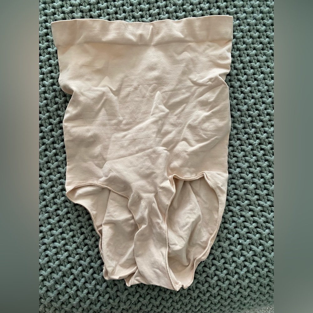 Skims High Waisted Brief Shapewear